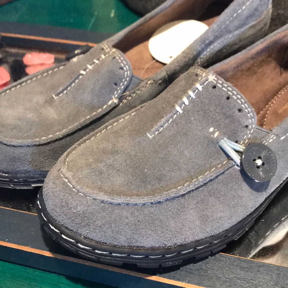 72% off Natural Sole Gray slip-ons by naturalizer